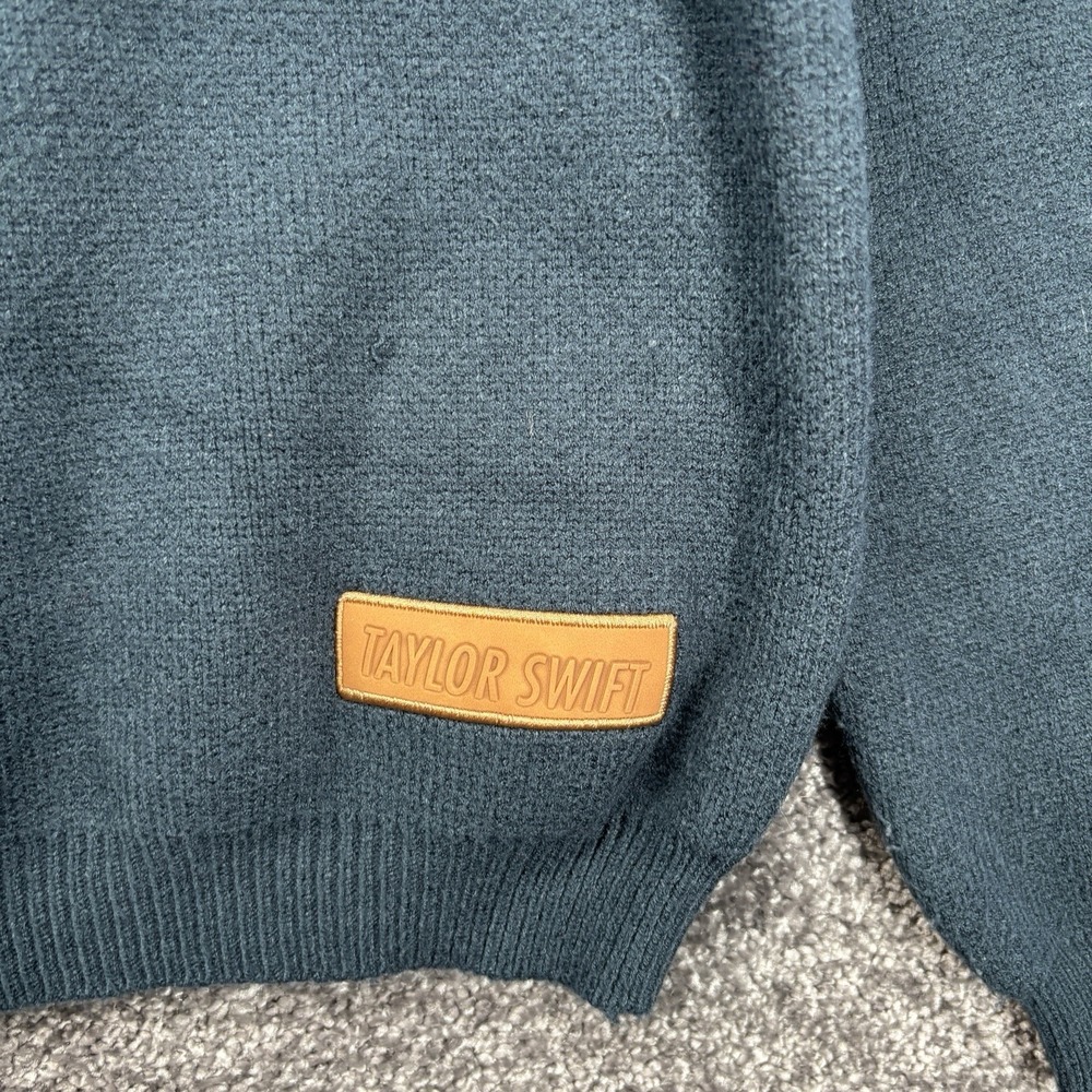 Taylor Swift Sweater Womens XS Blue Knit Pullover Argyle All Too Well Music - Picture 4 of 8